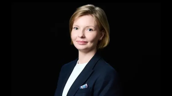 С 1 сентября администраторы доменов в зонах .ru, .рф и .su должны пройти идентификацию через портал Госуслуги — нововведение, которое побуждает компании по‑новому оценить управление своими цифровыми активами.