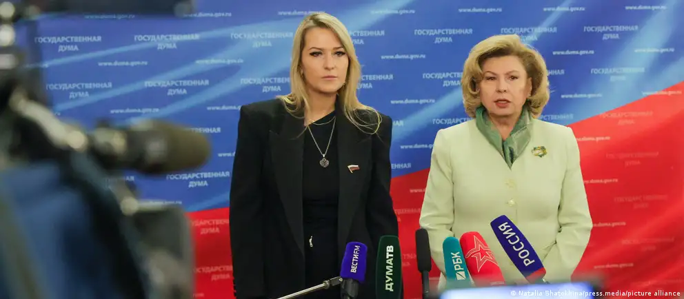 Яна Лантратова сменила Татьяну Москалькову на посту уполномоченного по правам человека. Она пообещала сосредоточиться на поддержке участников СВО и их семей, в правозащитной среде назначение восприняли скептически.