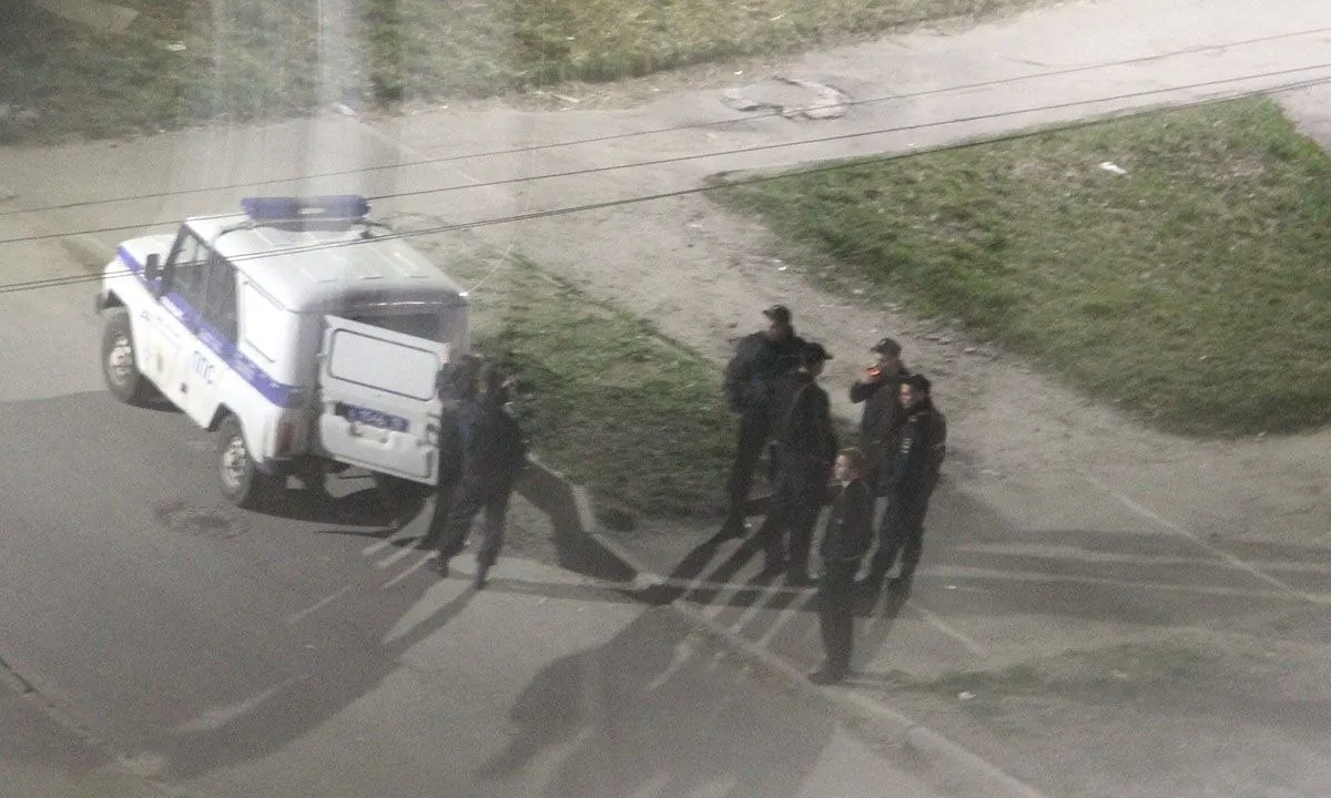 Ночью в караоке на улице Федосовой произошла массовая потасовка. На место приезжала полиция — сообщений было два, задержанных и пострадавших не зафиксировано.
