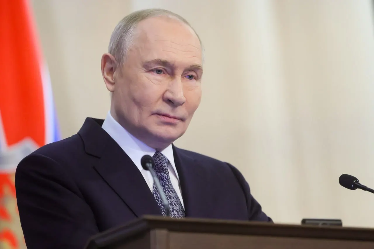 Президент России Владимир Путин посетит Казахстан 27–29 мая по приглашению Касым-Жомарта Токаева; в программе — переговоры по укреплению стратегического партнёрства и союзнических отношений.