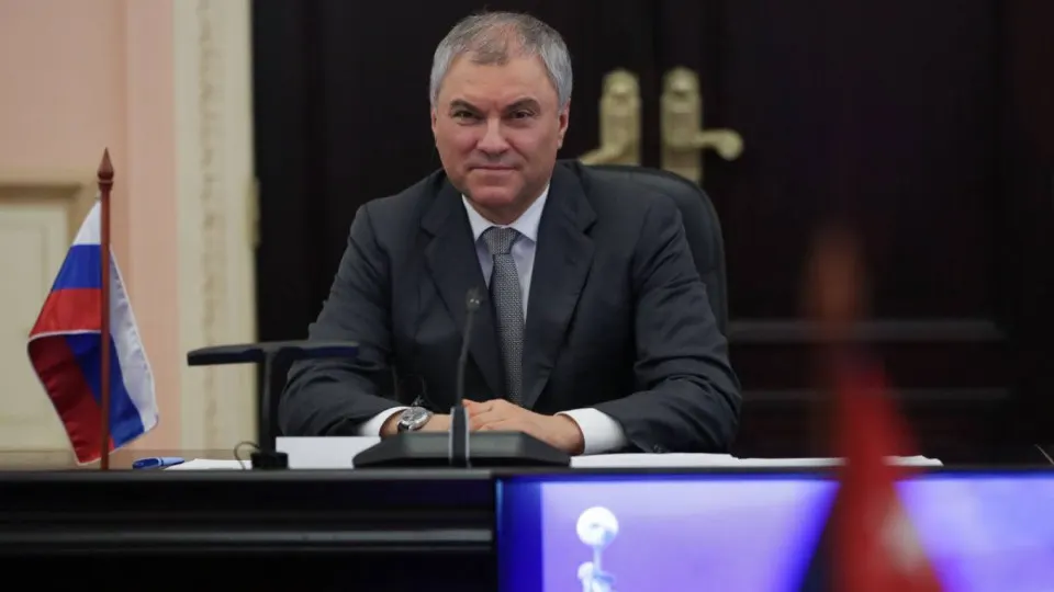 Глава Госдумы связал атаку на Старобельск с угрозой применения нового типа вооружений и поручил подготовить обращение к парламентам других стран; в ответ на удар по оккупированным территориям последовали масштабные удары по Киеву.