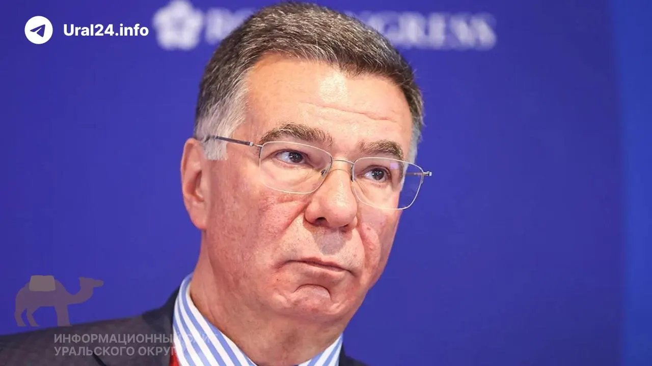 Ограничения на розничную продажу бензина действуют уже в нескольких регионах — от Москвы и Петербурга до Карелии. Власти и отраслевые чиновники связывают ситуацию с ремонтом мощностей и ударами по инфраструктуре.