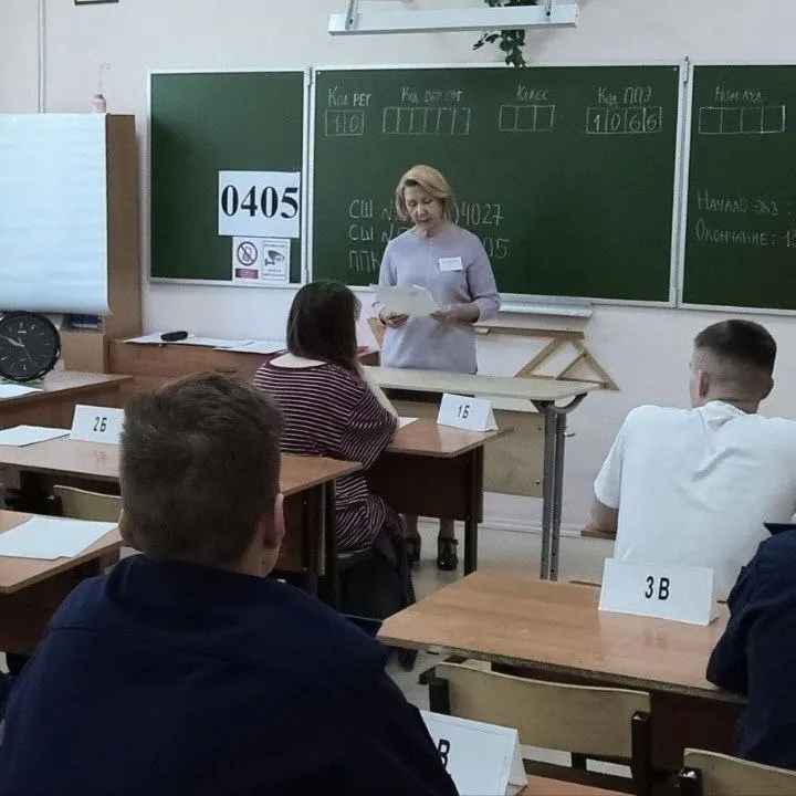 В&nbsp;Карелии девятиклассницу удалили с&nbsp;ОГЭ&nbsp;за&nbsp;телефон&nbsp;— ей&nbsp;грозит штраф
