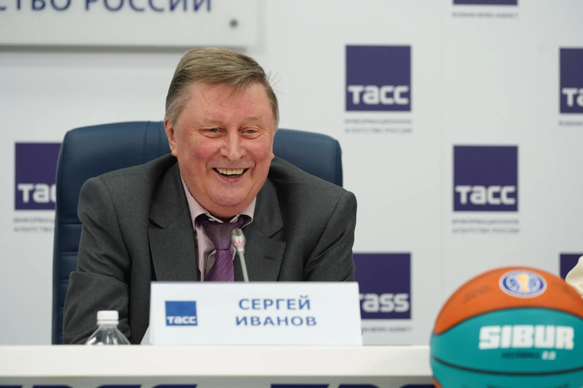 Близкий друг сообщил, что экс-министр обороны Иванов скончался в 73 года; собеседник отметил, что общались с ним всего три дня назад.