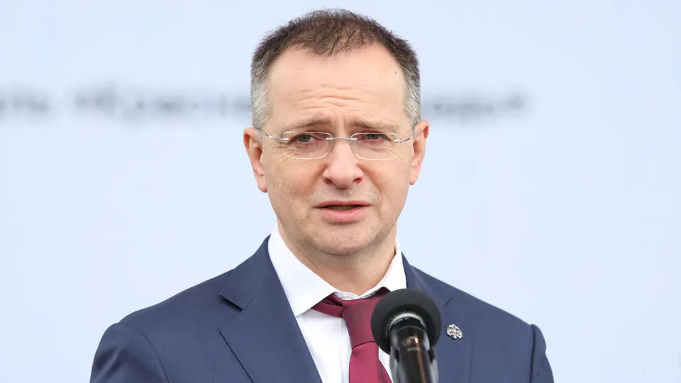 Помощник президента заявил о необходимости контроля на всех этапах производства фильмов и призвал не допускать к прокату «некачественные» картины, возвращая практики советской цензуры и ужесточая отбор при госфинансировании.