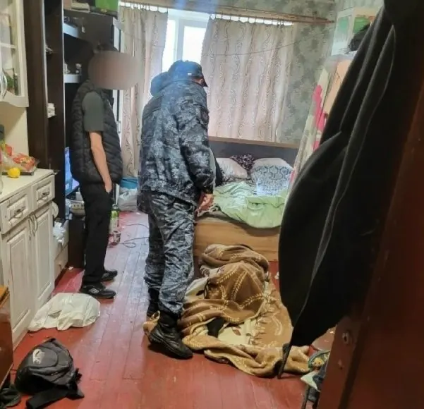 В Карелии судебные приставы нашли женщину, которую лишили родительских прав: её младенец передан в приёмную семью, в отношении матери возбуждено дело и ей пригрозили уголовной ответственностью в случае дальнейшего уклонения от алиментов.