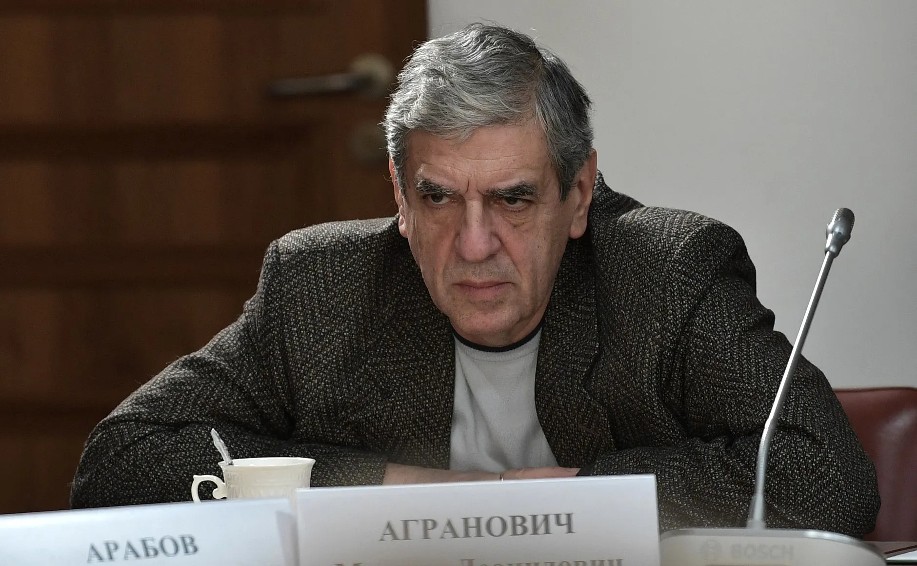 Операторский факультет Всероссийского государственного института кинематографии объявил набор в специальную группу режиссёра Михаила Аграновича: обучение с 2027 года станет бесплатным при заключении годичного контракта с Минобороны на службу в войсках беспилотных летательных аппаратов.