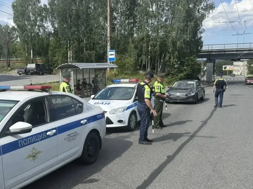 В Петрозаводске в минувшие выходные сотрудники ГИБДД совместно с военной автоинспекцией провели рейды в рамках акции «Контроль трезвости». В городском управлении ГИБДД заявили, что такие мероприятия будут продолжаться.