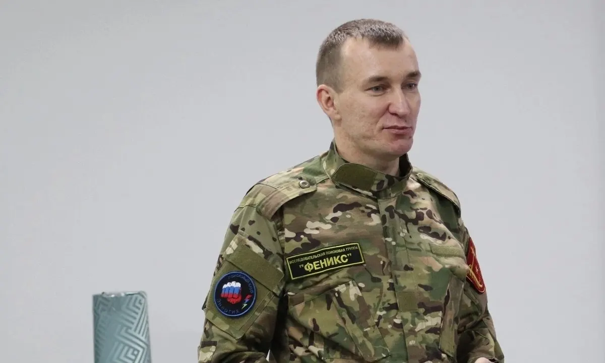 Следствие в Карелии завершило проверку уголовного дела в отношении 37‑летнего педагога Леонида Зябкина. По версии следствия, жертвами стали четыре подростка; обвиняемому грозит до 12 лет лишения свободы, он вину не признал.