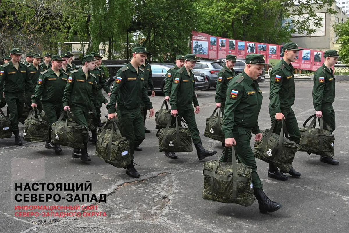 В ответ на расширение НАТО в регионе на Северо‑Западе наращивают военное присутствие: развёртываются базы, увеличивается численность войск, усиливаются проверки на дорогах и возникают перебои в связи — жители уже ощущают изменения в повседневной жизни.