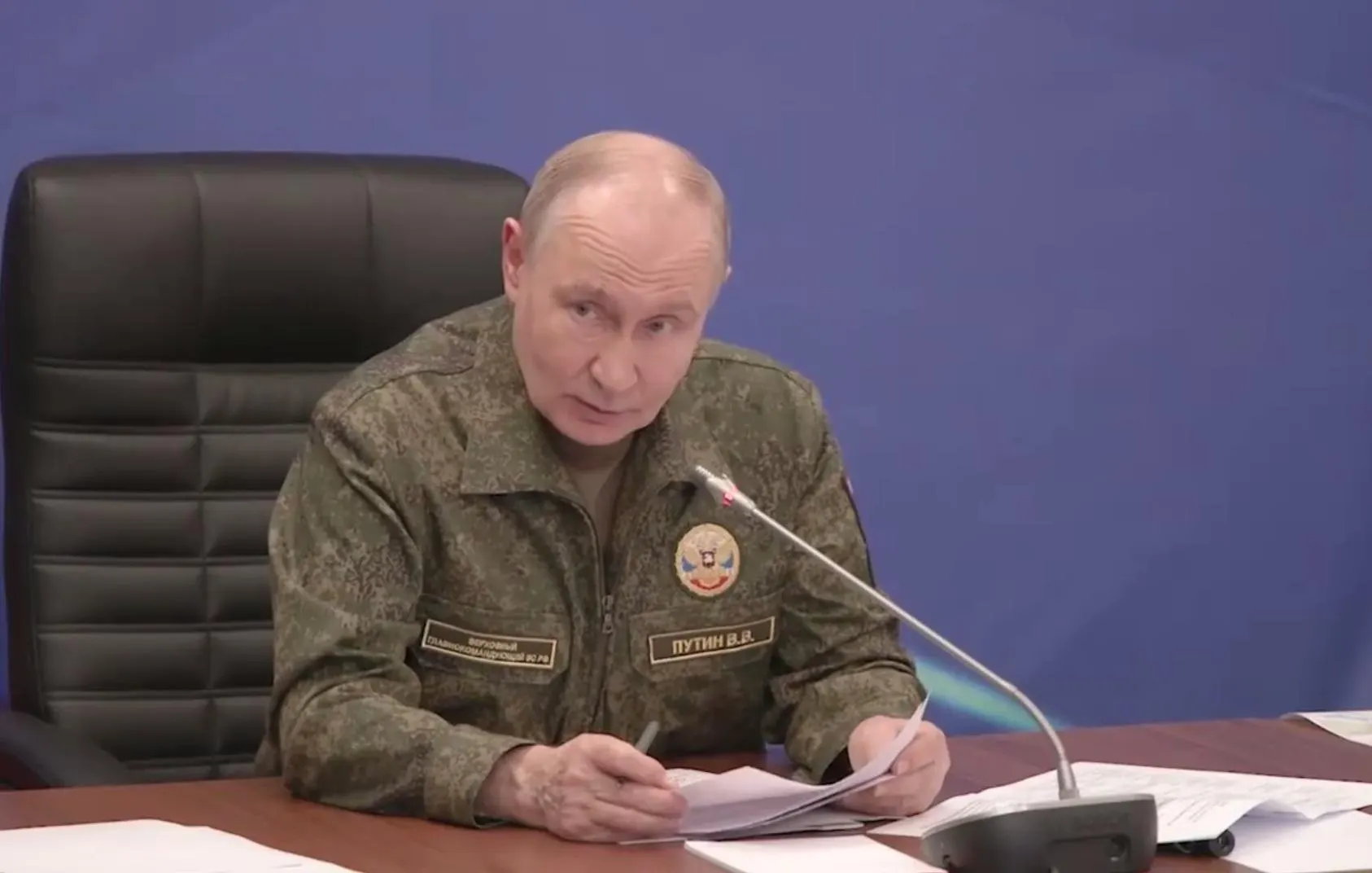По словам президента, российские силы взяли под контроль Константиновку в Донецкой Народной Республике; подробности пока не приводятся.