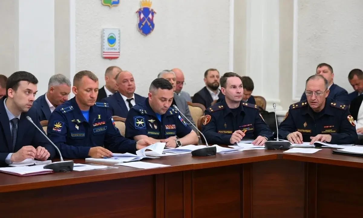 В республике формируют добровольные резервные подразделения для охраны стратегических объектов от воздушных угроз. Участники заключают контракт резервиста, проходят обучение, получают выплаты и будут работать только на территории Карелии.