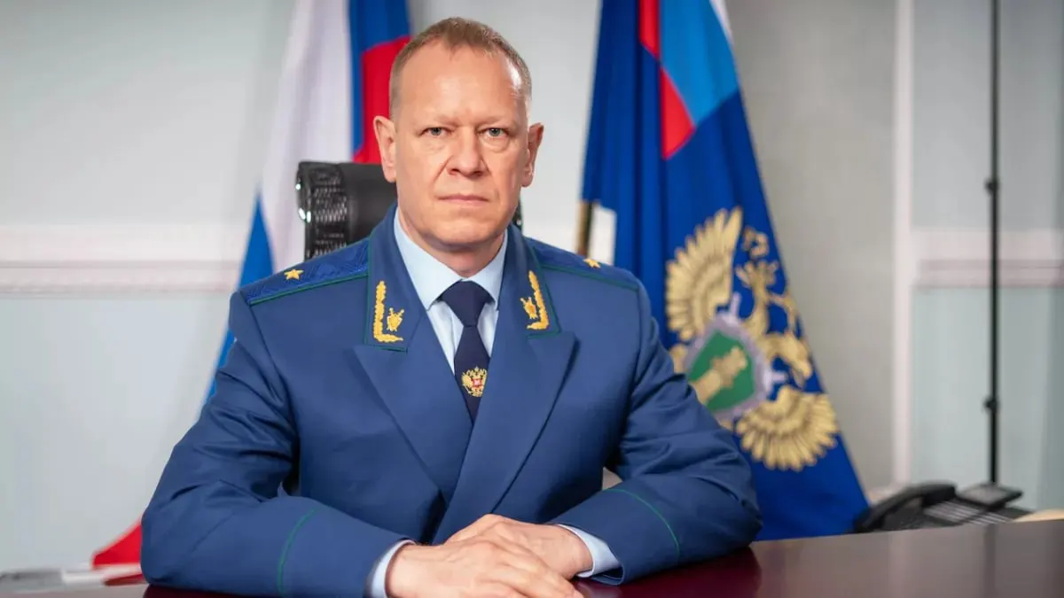 Президент направил в Совет Федерации кандидатуру начальника управления Генпрокуратуры по СФО Николая Рябова; сенаторы проведут консультации 16 июля перед возможным назначением.