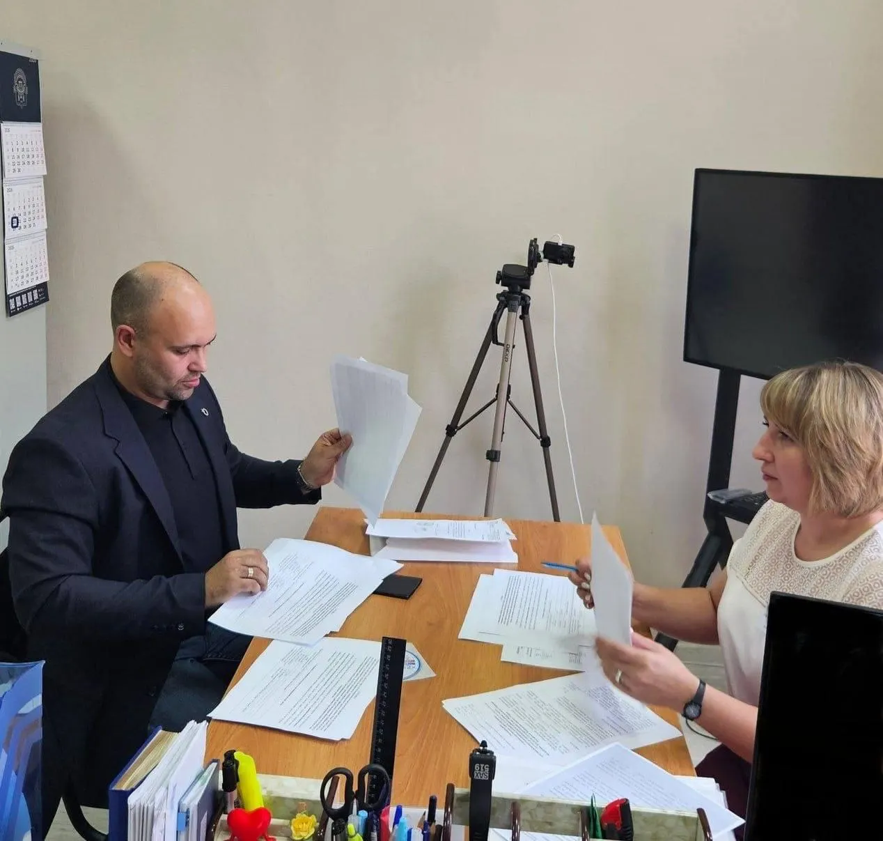 Центризбирком официально зарегистрировал федеральный список партии «Яблоко»; его возглавил Ярослав Щербаков, председатель челябинского отделения. Партия позиционирует себя как сторонник мира и противник репрессий.
