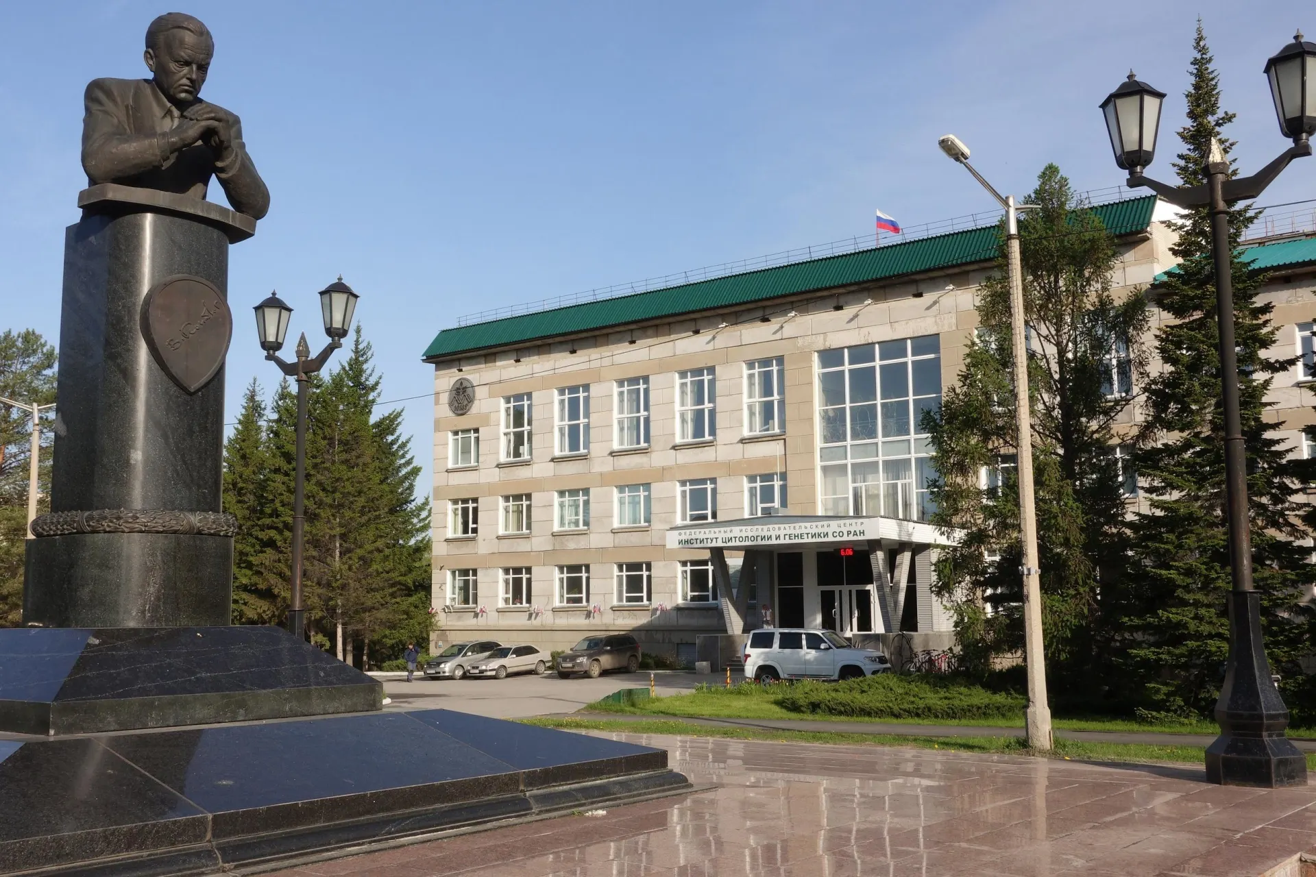 Федеральный закон №43‑ФЗ и сопутствующее постановление, вступающие в силу 1 сентября 2026 года, жестко регламентируют передачу генетических данных за границу. Новые правила могут затормозить международные публикации, осложнить сотрудничество и создать риски для учёных.