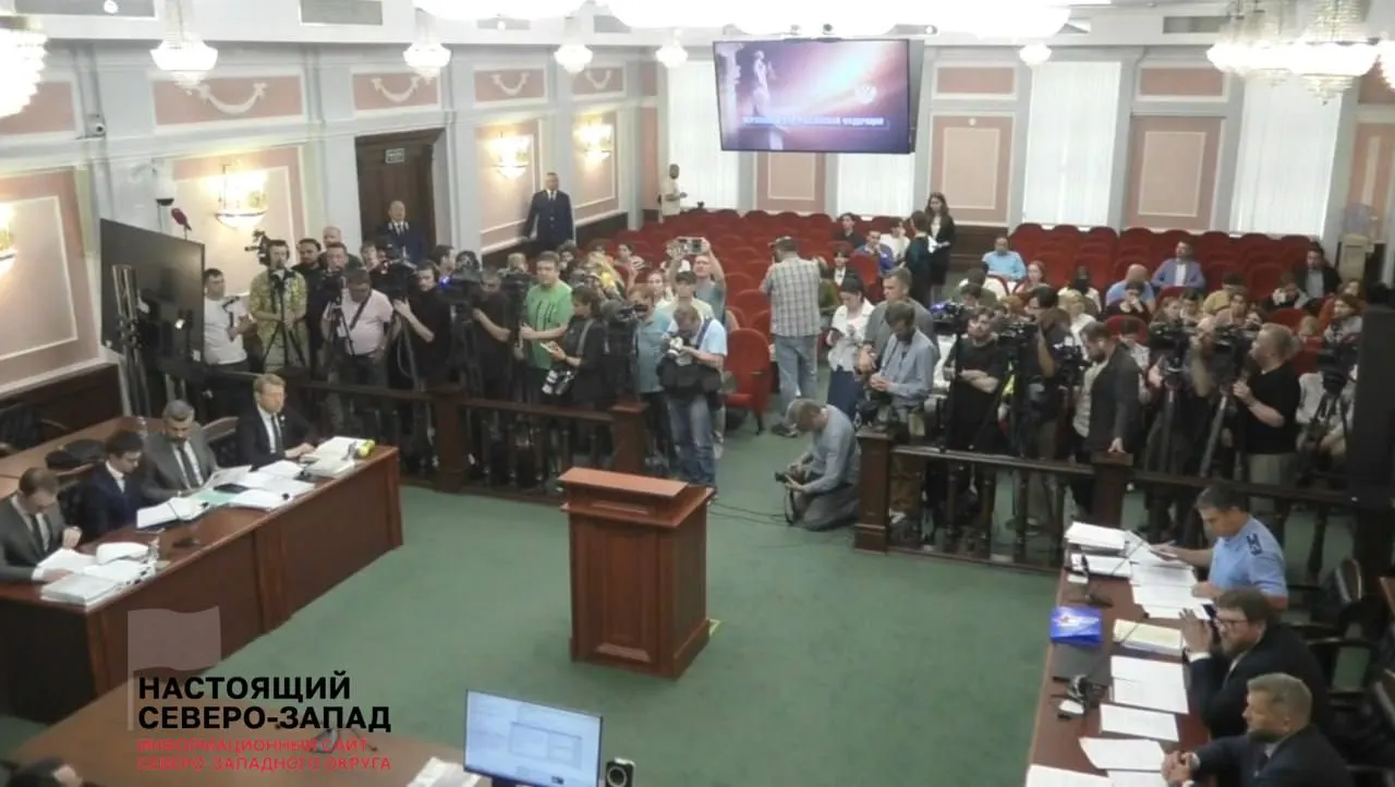 Иск подан партией «Родина» и включает обвинения в нарушении авторских прав, агитации и экстремизме.