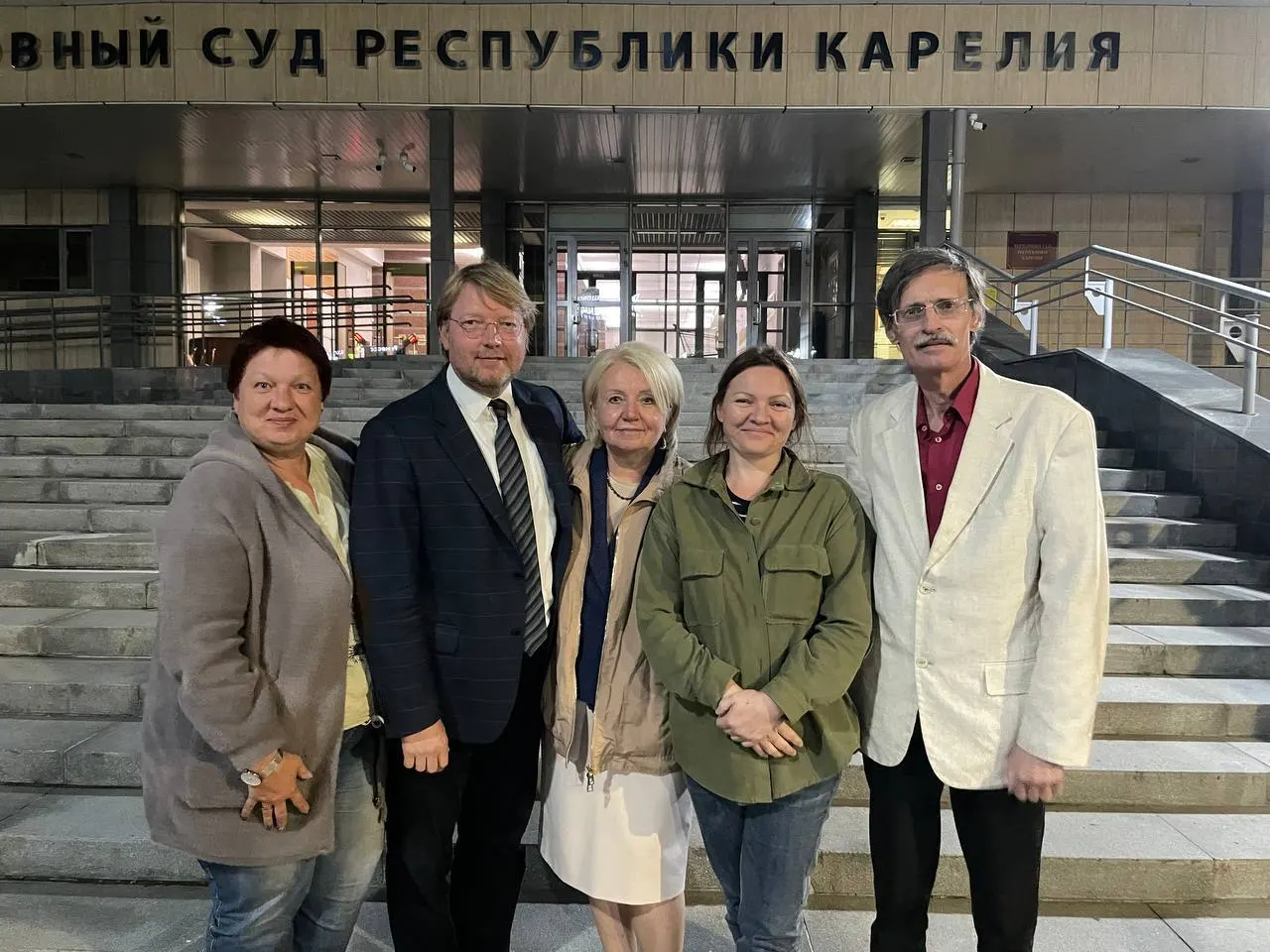 Война влияет на региональные кампании: антивоенная риторика, дебаты и требования к компенсациям — в нескольких регионах РФ.