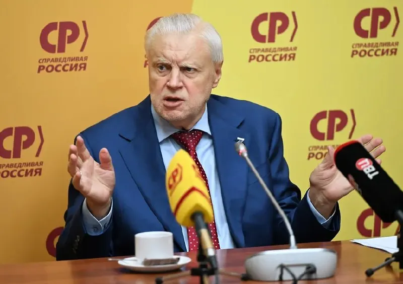 Лидер партии сообщил, что часть избирателей утратила веру в возможность повлиять на власть в условиях кризиса; он вернулся к работе, а причины спадов связаны с объективными трудностями, вызванными операцией.