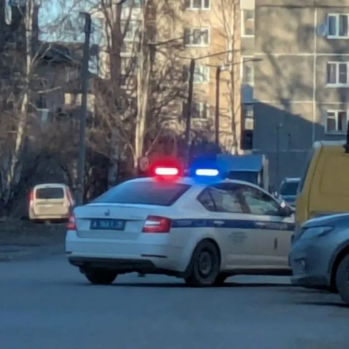 Суд принял решение лишить водительских прав трёх граждан по медицинским причинам, делающим управление автомобилем небезопасным.