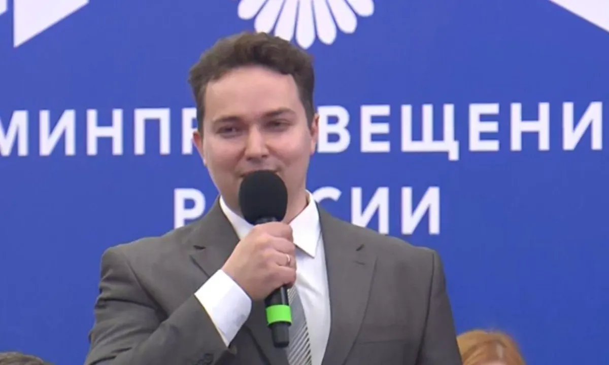 Президент одобрил предложение учителя из Карелии по созданию цифровой образовательной платформы для сохранения родных языков народов России и сотрудничества учителей.