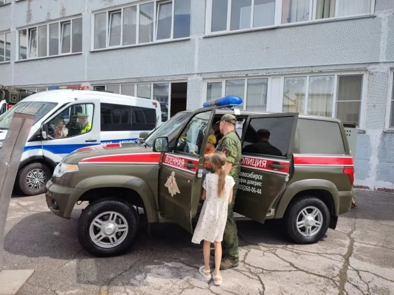 Минобороны планирует расширить полномочия военной полиции: опрос граждан, проверка документов и возможность работать в гражданской одежде по решению руководства в отдельных случаях.