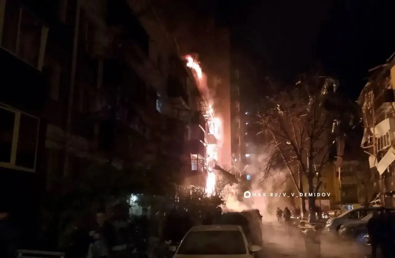 Мирные жители вновь пострадали, погиб один человек.