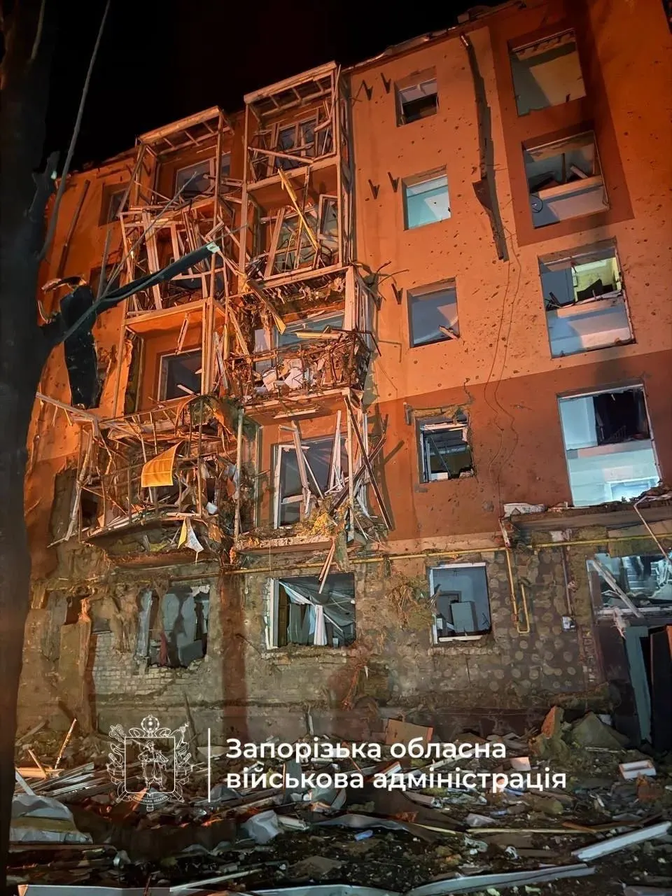 За ночь дроны достигли ряда регионов; Рязанский НПЗ частично остановил работу; вынесен приговор за призывы к терроризму; США объявили новые санкции.